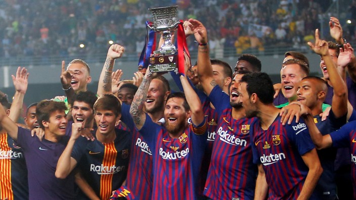 Spanish Super Cup - Barcelona v Sevilla