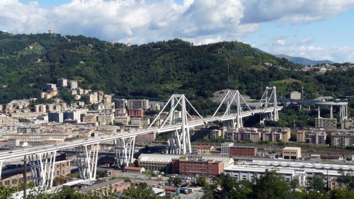 A 10 Autobahnbrücke in Genua