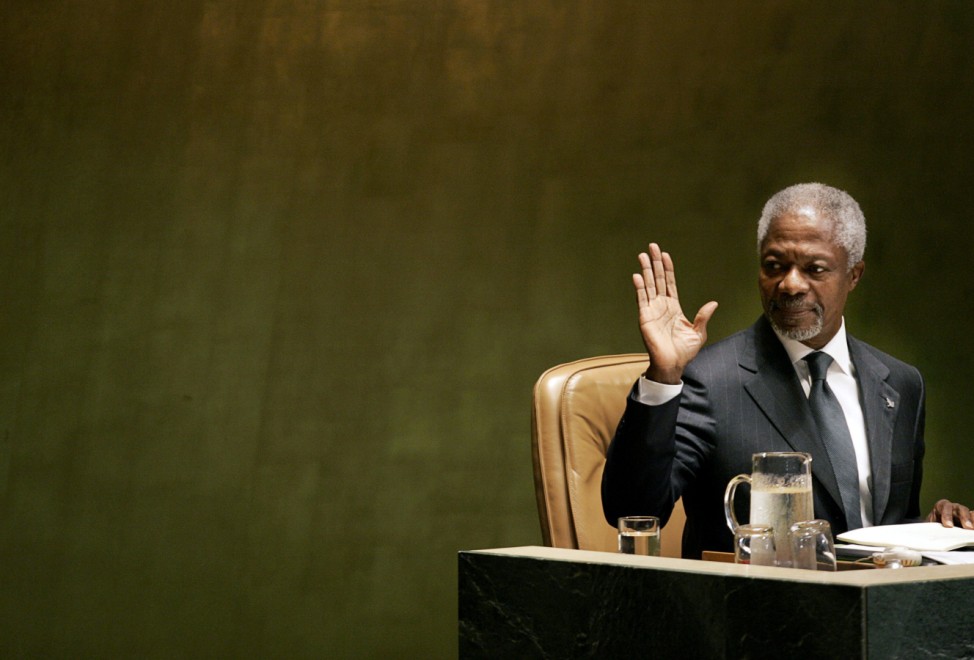 FILE PHOTO -  United Nations Secretary General Kofi Annan waves during the 61st General Assembly of the United Nations at UN headquarters in New York