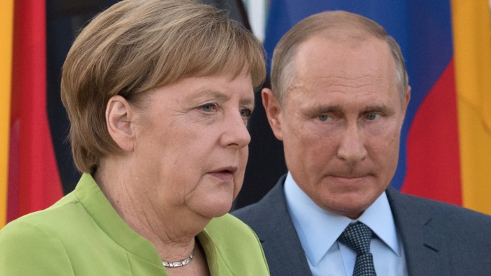Merkel trifft Putin auf Schloss Meseberg