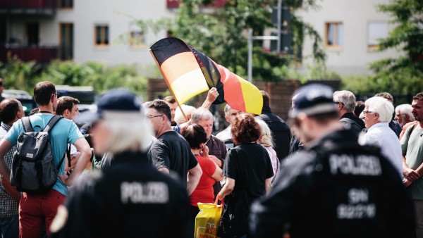 Demonstration bei Maas-Auftritt in Dresden
