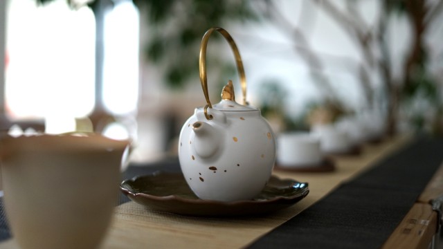 München: Die Teezeremonie ist ein wichtiger Bestandteil der chinesischen Kultur und darf daher auch in der Galerie nicht fehlen.