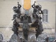 Der Augustusbrunnen am Rathausplatz ist einer von drei Prachtbrunnen in Augsburg.