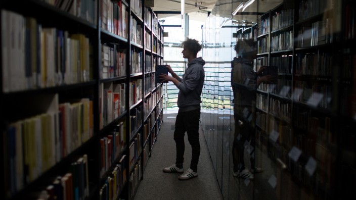 Linke: Junge Menschen sollen Bibliotheken frei nutzen können