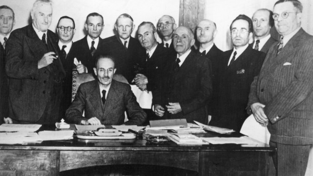 Wilhelm Hoegner und das erste Nachkriegskabinett in Bayern, 1945