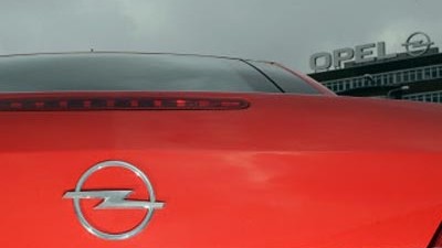 General Motors: Opel Astra vor dem Werk Bochum: Von einem Durchbruch kann keine Rede sein.