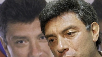Russland und Demokratie: Der unterlegene Oppositionskandidat Boris Nemzow klagt über "Betrug und Fälschung". Vom neuen und alten Bürgermeister gibt es bislang keine Bilder.