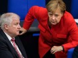 Angela Merkel und Horst Seehofer im Deutschen Bundestag