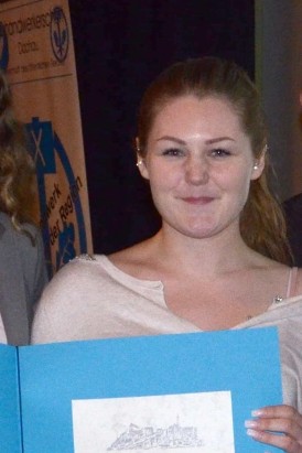 Großer Festakt: Einzelhandelskauffrau Céline Schwahn gewinnt den Hermann-Huber-Gedächtnispreis.
