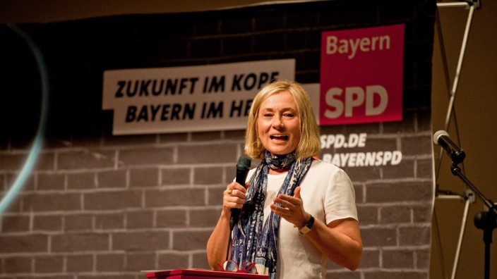 Ebersberger SPD-Kandidatin: Doris Rauscher bei einer SPD-Wahlkampfveranstaltung Anfang September in Ebersberg mit der Landtagsspitzenkandidatin Natascha Kohnen.