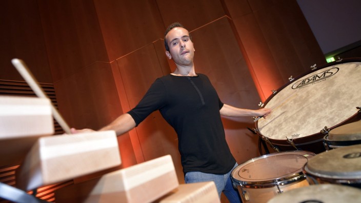 Konzert: Vielseitig: Der junge Percussion-Künstler Simone Rubino hat in Grünwald nicht nur seine enorme technische Präzision bewiesen, sondern auch die Fähigkeit, musikalische Erlebnisse zu schaffen.