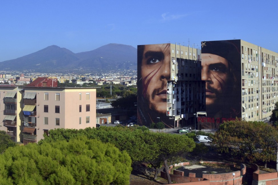 Riesiges Wandbild von Che Guevara in Italien fertiggestellt