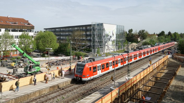 Nahverkehr: Schneller, weiter, zuverlässiger: Die SPD stellt einen ganzen Forderungskatalog für die S-Bahn vor.