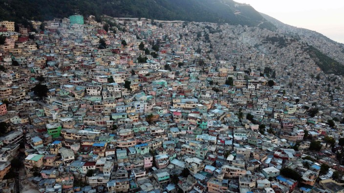 Naturkatastrophe: Luftaufnahme von Haitis Hauptstadt Port-au-Prince: Auch hier war das Beben noch zu spüren. (Archivbild)