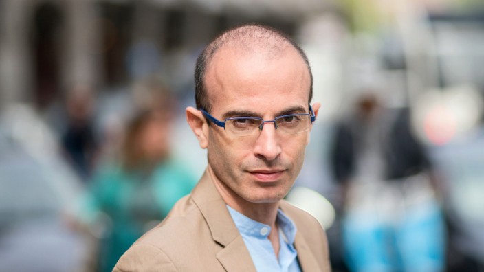 Yuval Noah Harari und der Transhumanismus: "Wenn wir Google und seinen Konkurrenten Zugang zu unseren biometrischen Geräten, zu unseren DNA-Scans und zu unseren Krankenakten gewähren, bekommen wir allwissende Gesundheitsdienste." - Yuval Noah Harari .