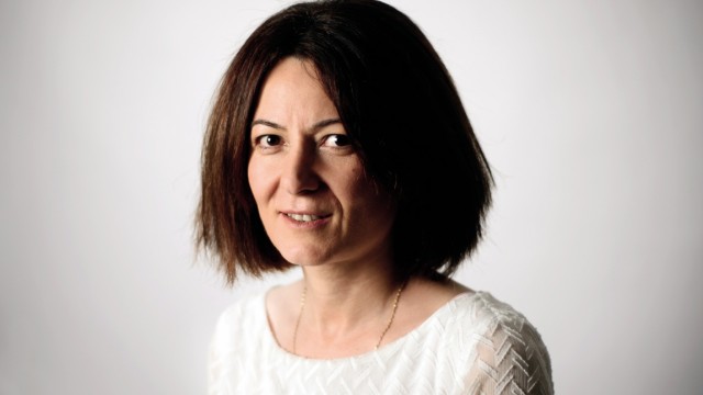 50 Schriftstellerinnen aus 18 Ländern : Bela Chekurishvili aus Georgien.
