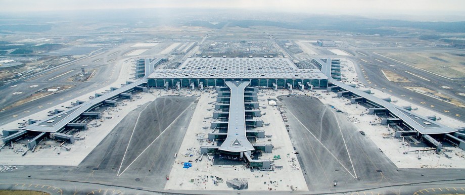 Türkei: Der Flughafen wurde teurer als gedacht, weil der Boden schwierig zu bebauen war.