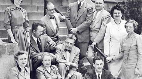 Der neue Roman von T. C. Boyle: Alfred Kinsey, Mitte, im Jahr 1953 und einige seiner Mitarbeiter, mit denen er problemlos ganz viel Sex hatte.