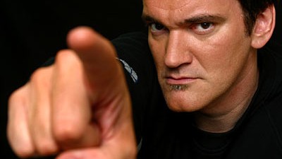 Selbstdarsteller Quentin Tarantino: Tarantino 2003 in einem Hotel in Beverly Hills. Auf dem Set läuft er gerne herum wie der aktuelle Tarantino-Filmheld.
