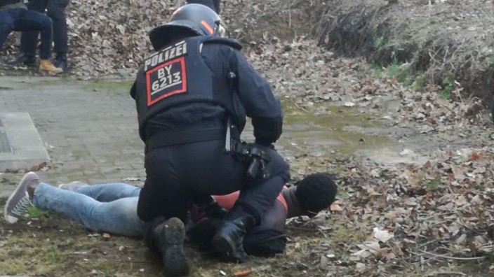 Ein Polizeieinsatz in einer Asylunterkunft in Donauwörth geriet im März 2018 außer Kontrolle.