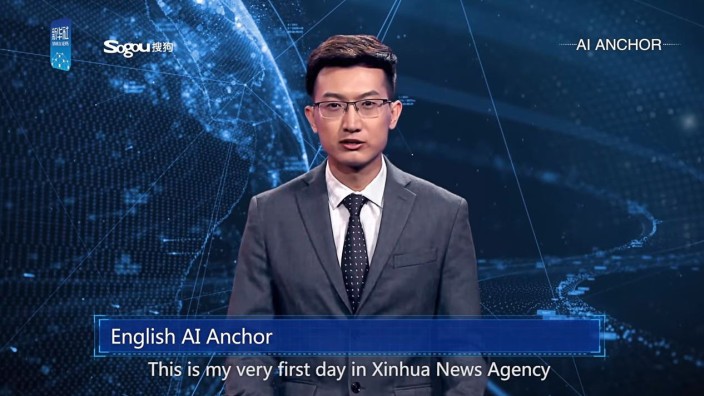 Künstliche Intelligenz: Der virtuelle Nachrichtensprecher ist einer echten Person nachempfunden: dem chinesischen Journalisten Zhang Zhao.