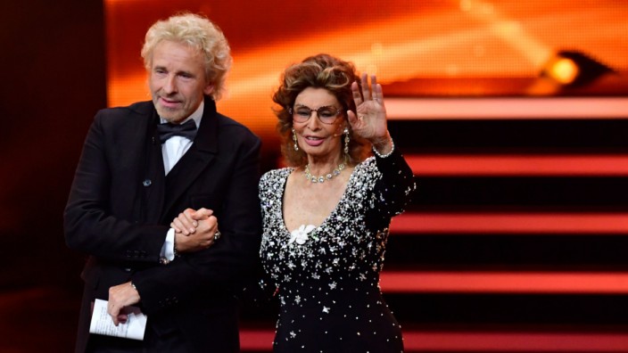 Bambi-Verleihung: Ohne Sophia Loren und Thomas Gottschalk wäre die Bambi-Verleihung nicht halb so irre bedeutend, wie sie natürlich ist.