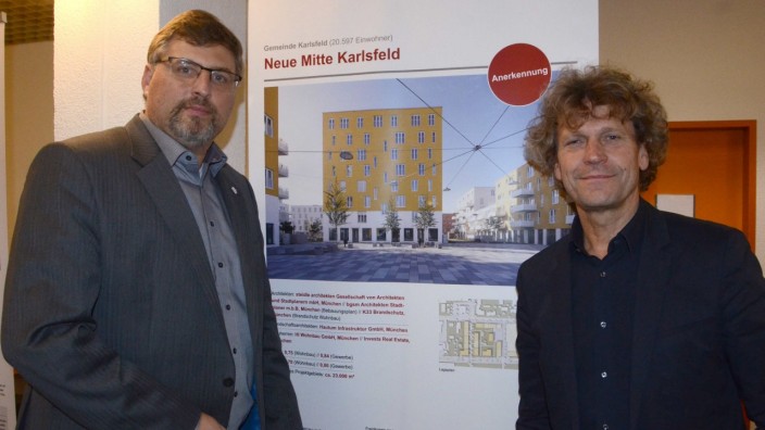 Zwischen Dorf und Metropole: Landrat Stefan Löwl (l.) und der Architekt Johann Spengler bei der Veranstaltung im Landratsamt zum Motto: Wachstum und Qualität.