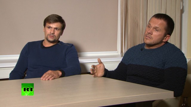 Russland: "Die Staatspropaganda bekommt zunehmend lächerliche Züge": Die mutmaßlichen Attentäter von Salisbury Ruslan Boschirow (links) und Alexander Petrow bei ihrem ersten öffentlichen Auftritt im Fernsehen.