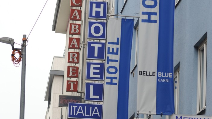 In der Schillerstraße reiht sich Hotel an Hotel.