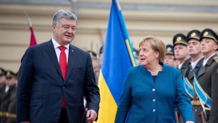 Angela Merkel 2018 bei einer Ukraine-Reise in Kiew