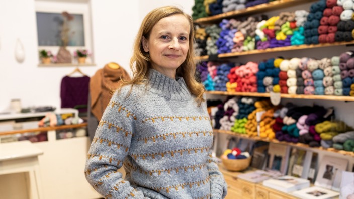 Inhaberin und Wollproduzentin Christine Biedermann in ihrem Laden in der Pariser Straße 44 in Haidhausen am 13.11.2018.
