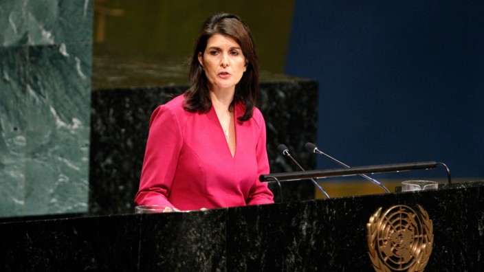 Nikki Haley bringt in der UN-Generalversammlung eine Resolution gegen die Hamas ein