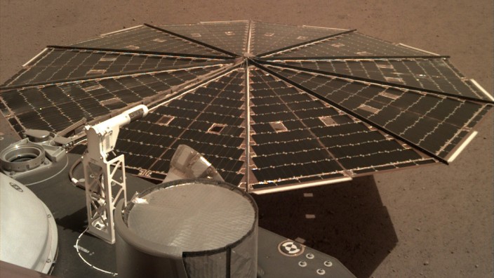 Nasa-Mission: Selfie auf dem Mars: die Nasa-Sonde InSight