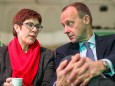 CDU-Politiker Annegret Kramp-Karrenbauer und Friedrich Merz