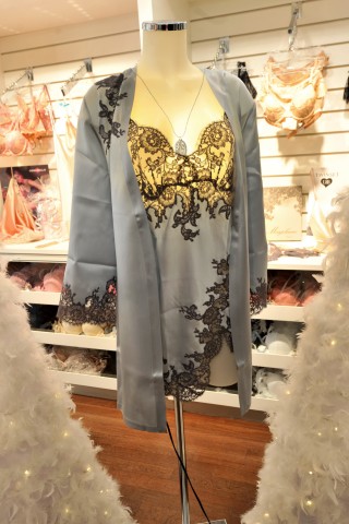 Starnberg: exclusive Weihnachtsgeschenke Louisa´s Lingerie/ Marjollaine Kimono + Neglige 780â,¬