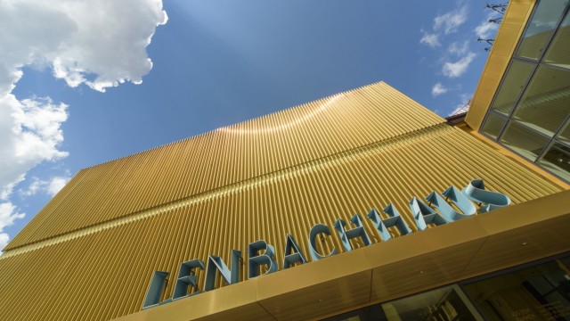 Exponate im Netz: Der golden glänzende Neubautrakt des Lenbachhauses.