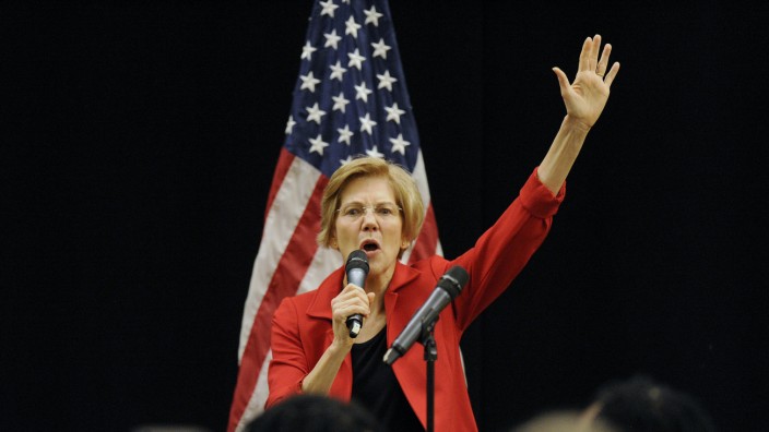 Democratic senator Warren takes major step towards White House bid