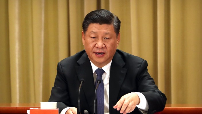 China und Taiwan: "Wir behalten uns die Möglichkeit vor, alle erforderlichen Mittel zu ergreifen." Chinas Präsident Xi Jinping schickt eine Warnung von besorgniserregender Härte nach Taiwan.