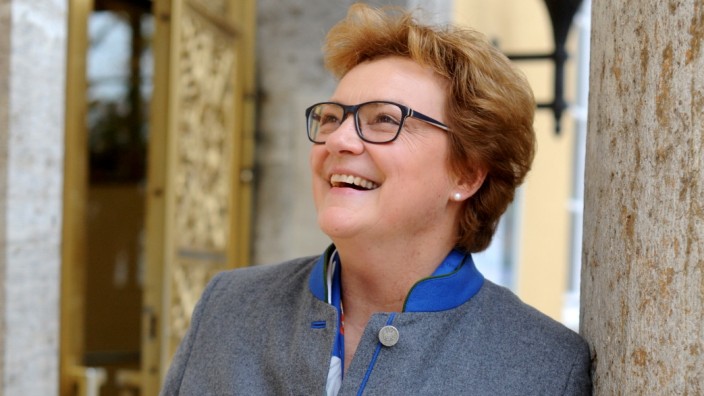 Serie: Frauen machen Politik: Sie hätte den eigenen Weg gehen sollen, nicht alle Erwartungen erfüllen wollen, sagt Monika Hohlmeier.