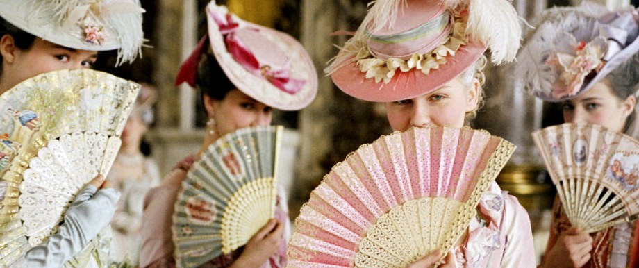 Datensicherheit: Eine Szene aus Sofia Coppolas Kinofilm "Marie Antoinette". Der französischen Königin schadeten Berichte über die sogenannte "Halsbandaffäre".