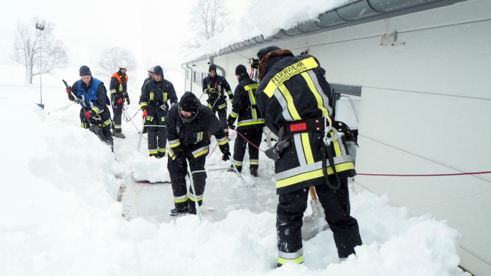 Dachauer Hilfskontingent im Landkreis Miesbach
Feuerwehr Landkreis Dachau Schneefälle Katastrophenalarm