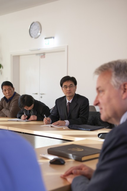Chinesische Delegation zu Besuch im Rathaus Eichenau