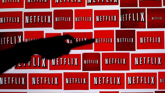 FILE PHOTO: The Netflix logo is shown in this illustration photograph in Encinitas