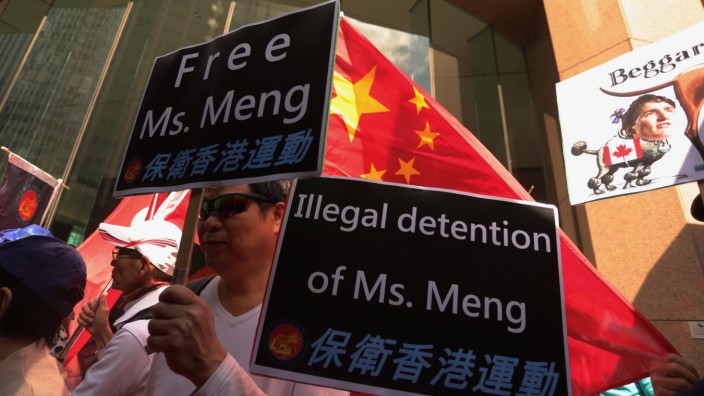 Demonstration für Freilassung von Huawei-Finanzchefin