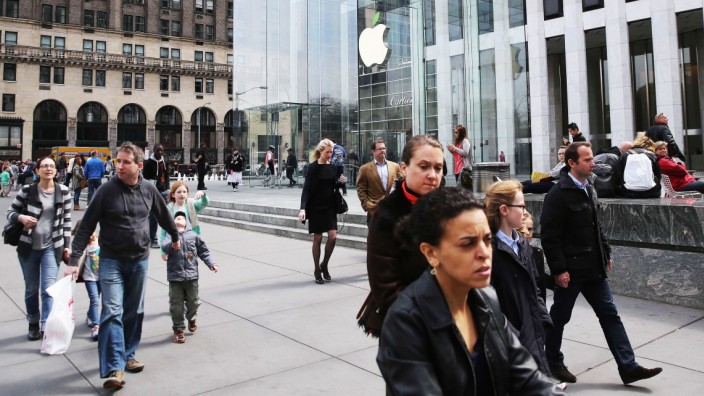 Apple Stores Mark Earth Day, Day After Announcing New Green Initiative