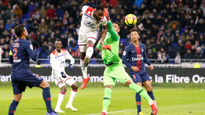 Ligue 1 - Olympique Lyonnais v Paris St Germain