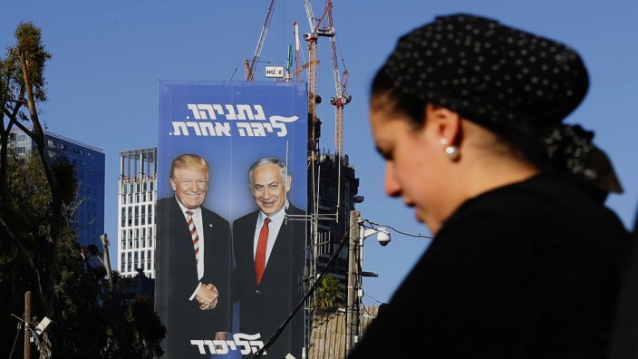 Israel: "Netanjahu, in einer anderen Liga": Israels Premier wirbt in seiner Wahlkampagne offensiv mit seiner Nähe zu US-Präsident Donald Trump.
