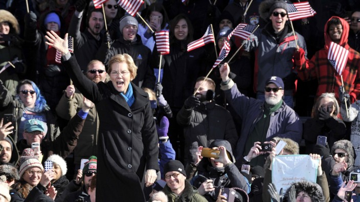 US presidential hopeful Elizabeth Warren kicks off seven state tour