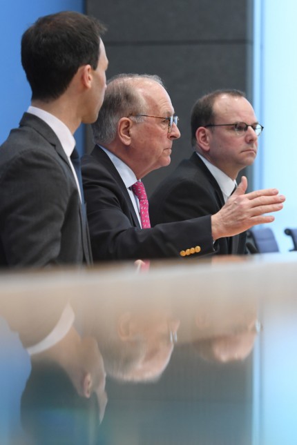 News conference with MSC chairman Ischinger