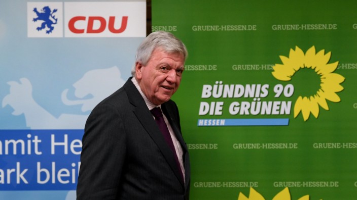Der hessische Ministerpräsident Volker Bouffier (CDU) 2018 in Wiesbaden